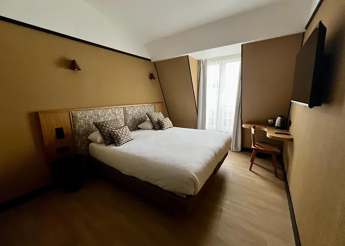 Hotel Amiral-Fondary Parigi
